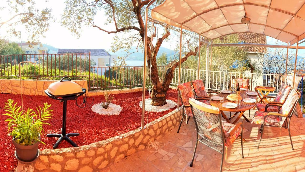 Apartments Mandaric Trogir Buitenkant foto