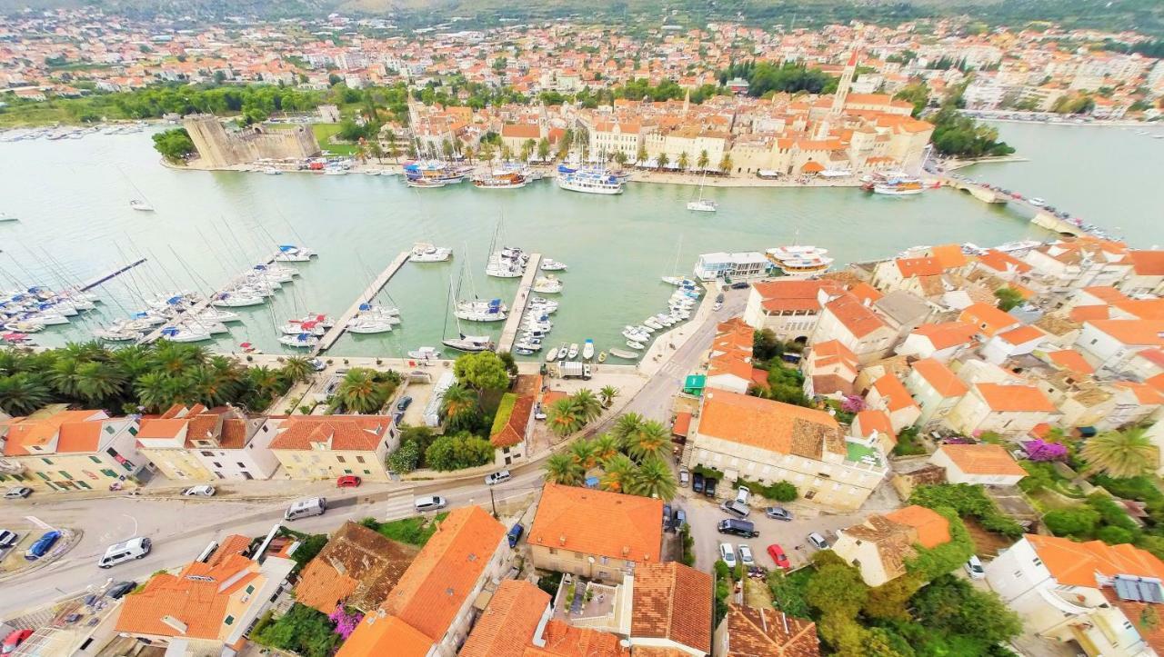 Apartments Mandaric Trogir Buitenkant foto