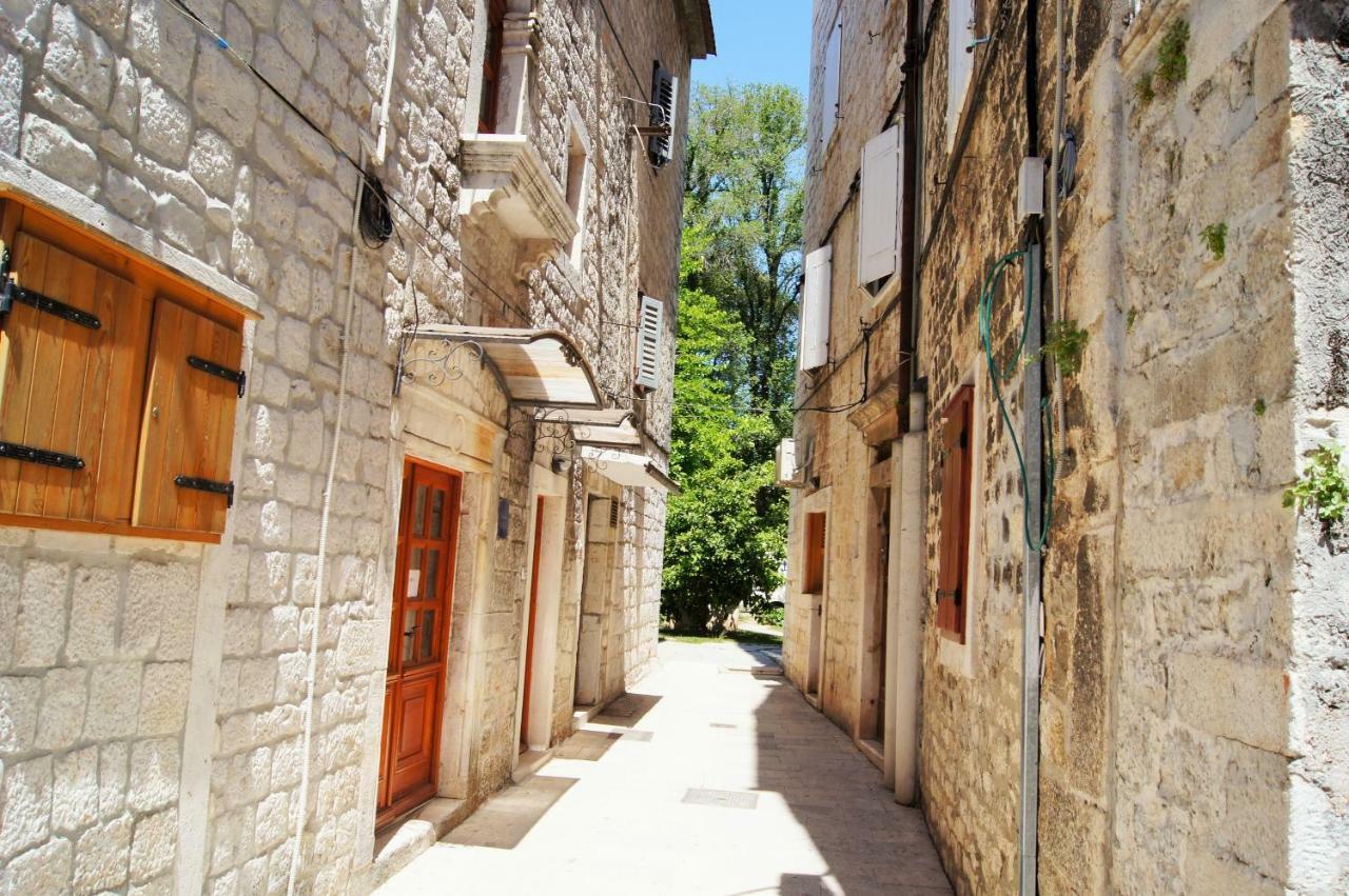 Apartments Mandaric Trogir Buitenkant foto